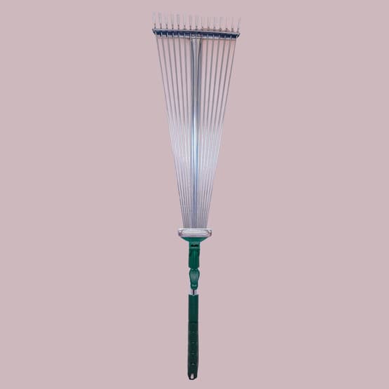 Raco Teleskopik Saplı Ayarlı Metal Tırmık 18-56 CM